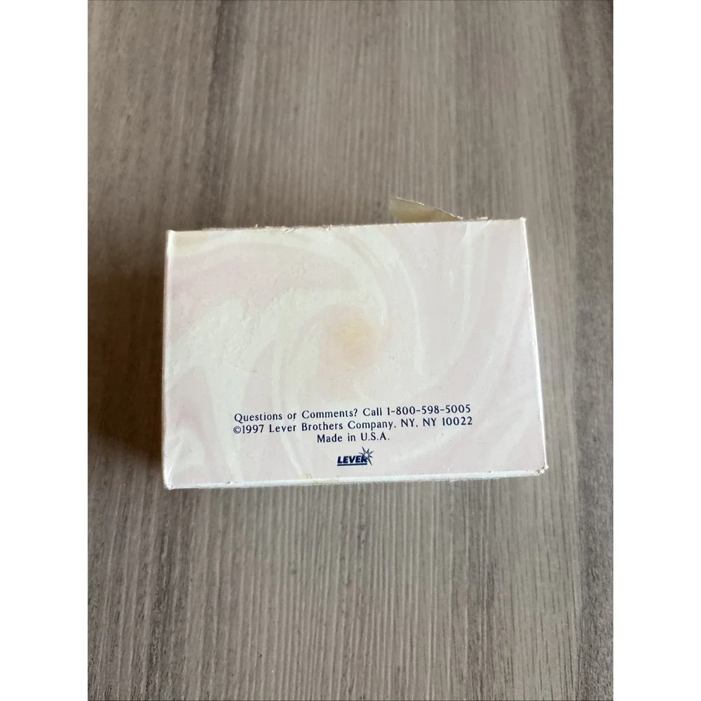 VTG 2001 Pink Dove Beauty Bar 1/4 Moisture Lotion 4.75 oz Soap NEW
